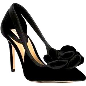 NWT Leather Sole ANTONIO MELANI black velvet and satin Pointed Toe Heels Size 8
